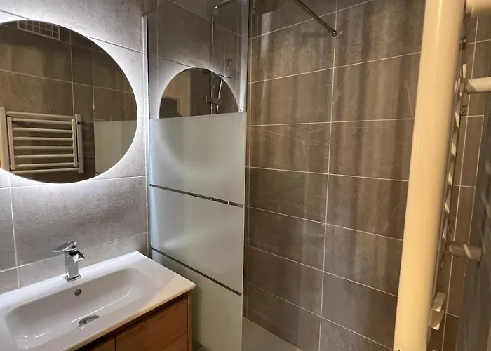 Daire A 4 Couchages Avec Parking Et Piscine