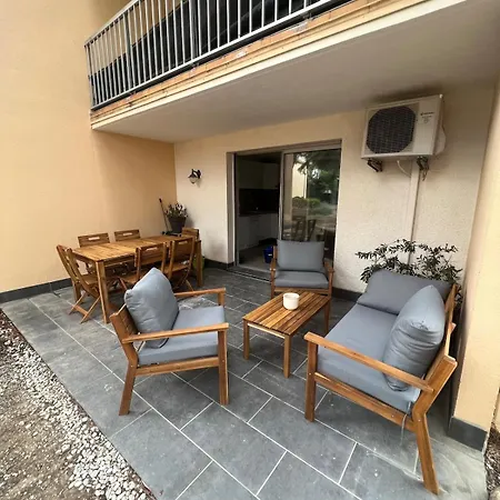 アパート A 4 Couchages Avec Parking Et Piscine